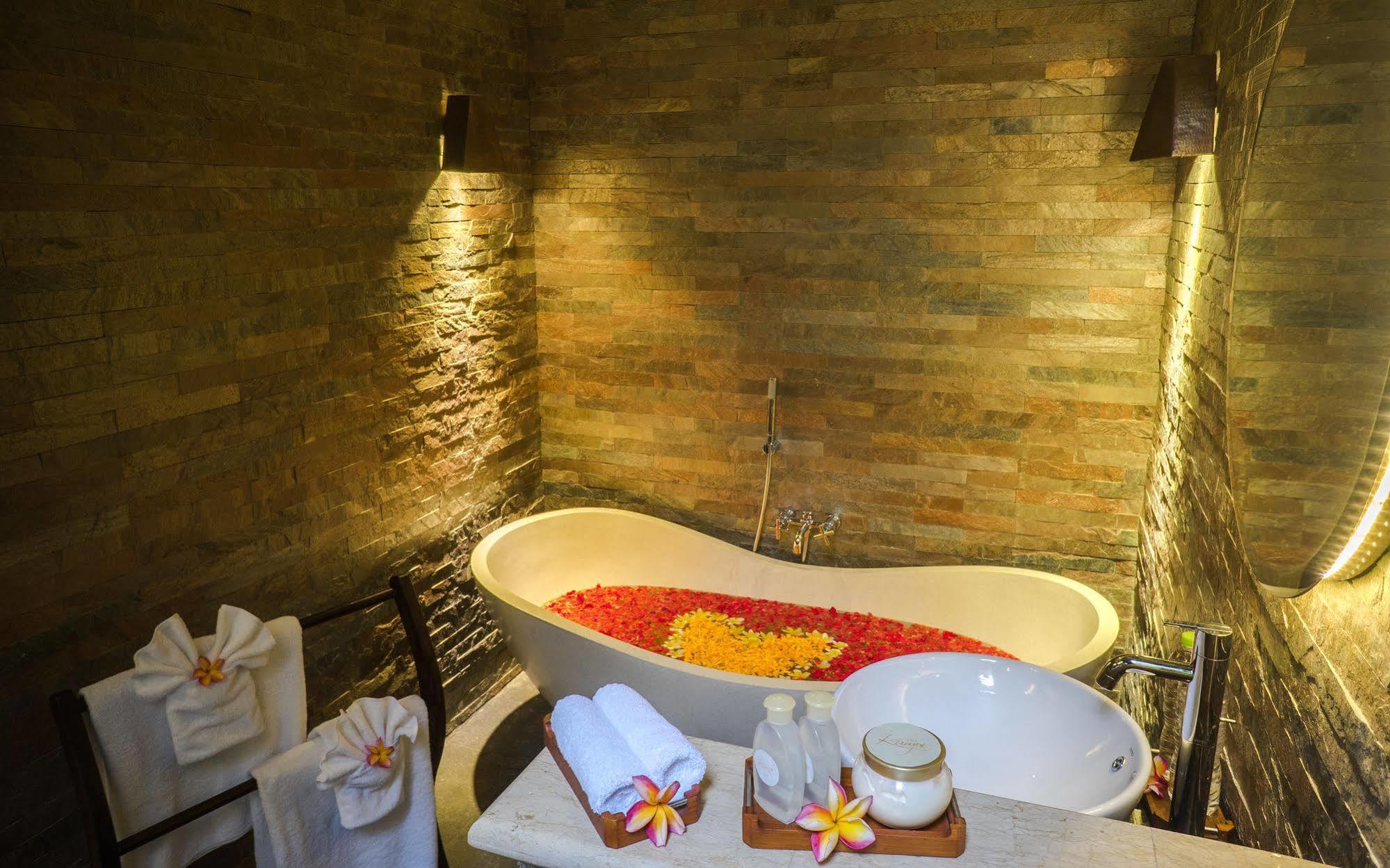 The Kumpi Villas Seminyak Dış mekan fotoğraf