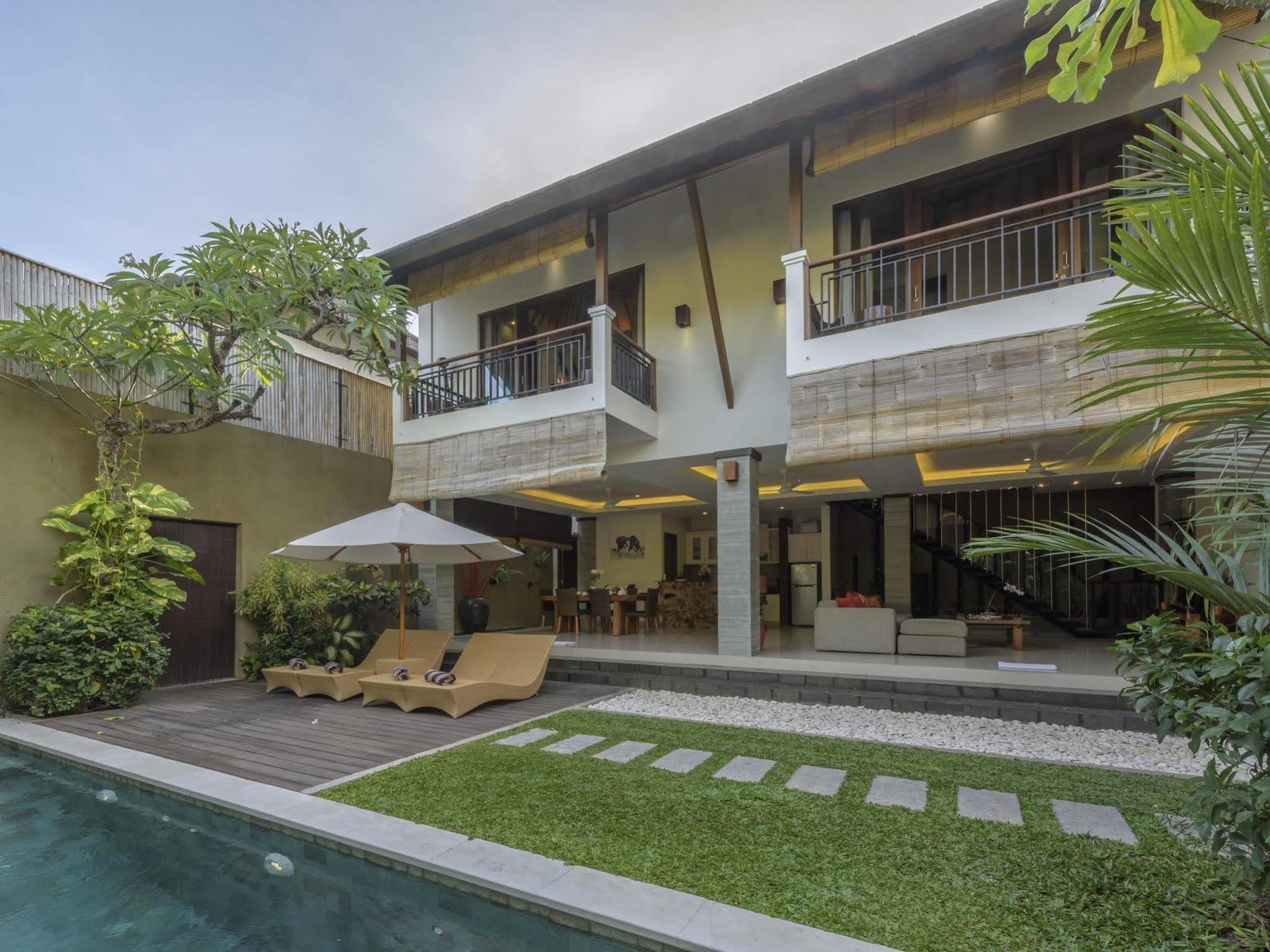 The Kumpi Villas Seminyak Dış mekan fotoğraf